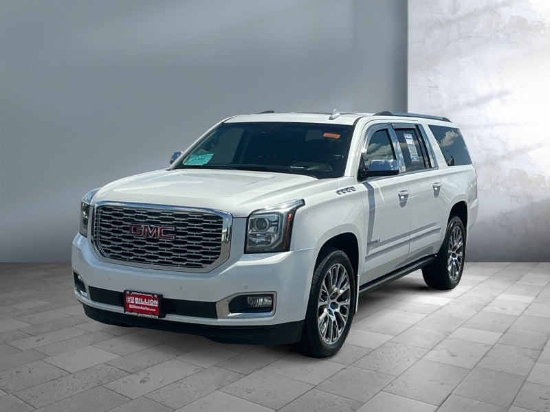 2020 GMC Yukon XL Denali in White Frost Tricoat — front three-quarter view