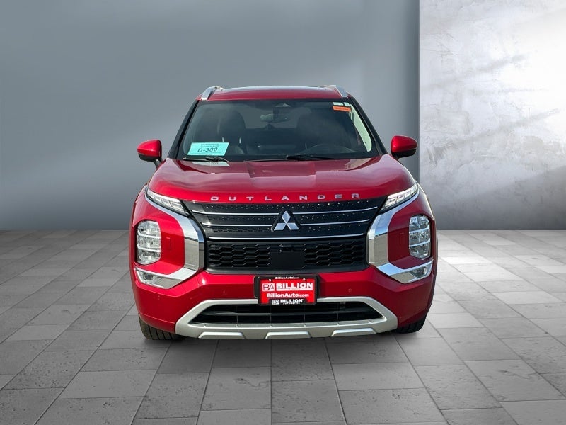 2023 Mitsubishi Outlander — side profile view